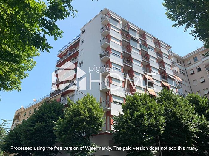 Appartamento trilocale in affitto in Piazza dei Condottieri, Pigneto, Roma