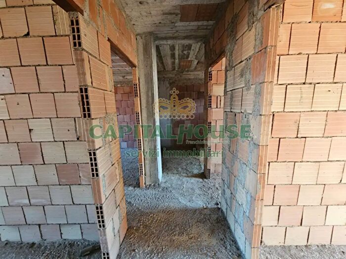Casa con 6 locali in vendita in Via Pesce, Calvi Risorta