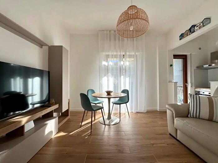 Appartamento bilocale in vendita in Via San Giovanni Battista, Alassio