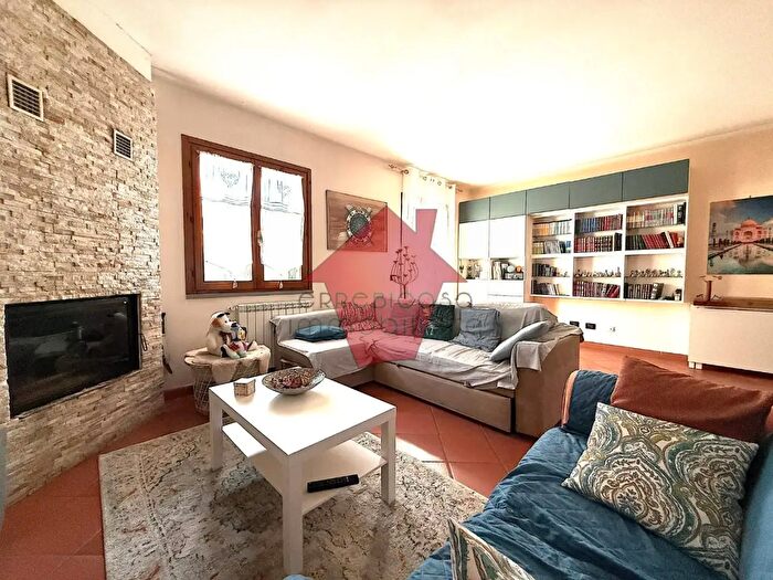 Casa con 6 locali in vendita in delle Olimpiadi, Empoli