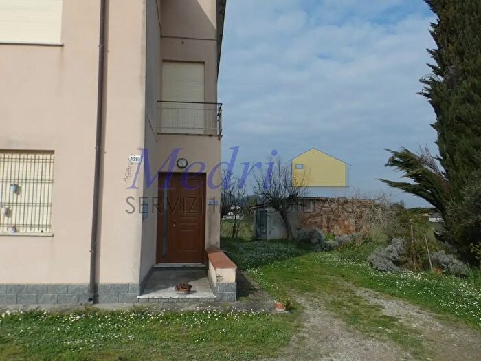 Casa con 6 locali in vendita in Via Emilia Levante, Cesena