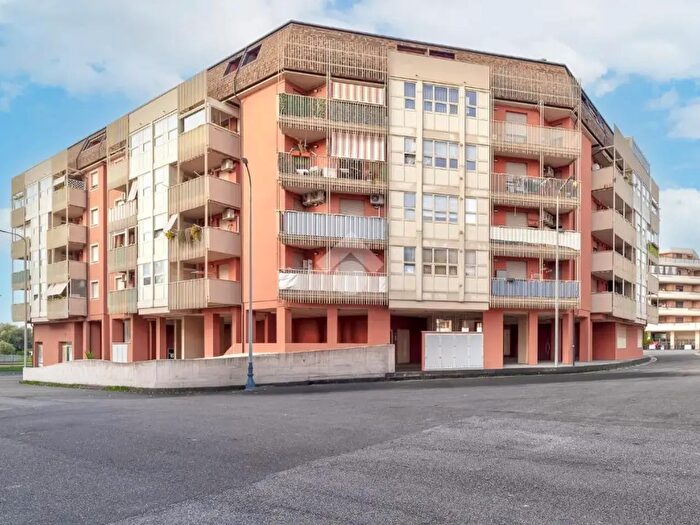 Appartamento trilocale in vendita in Via Gian Battista Falda, Civitavecchia
