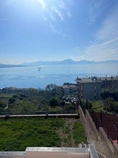 Appartamento in vendita in Via Villanova, Napoli