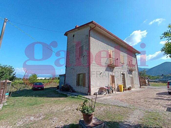 Casa quadrilocale in vendita in Via Cese Prima Snc, Puglianello