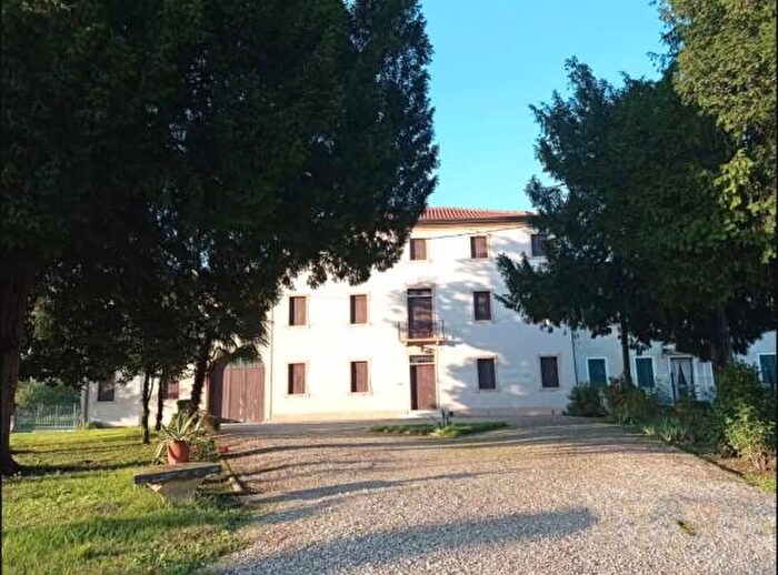 Casa monolocale in vendita in Viale Roma, Massanzago