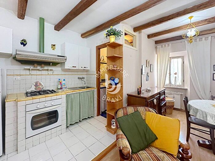 Appartamento trilocale in affitto in Via della Libertà, Centro, Santa Marinella