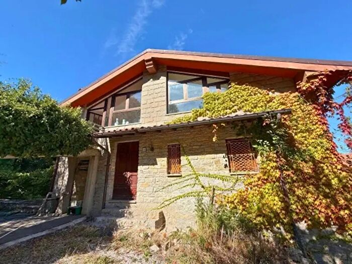 Casa con 6 locali in vendita in Loc Viamaggio, Badia Tedalda
