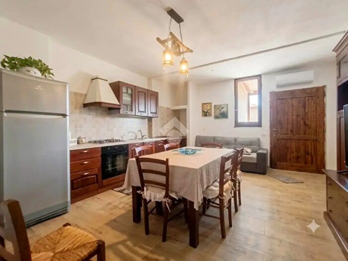 Casa trilocale in vendita in Via Egadi, Quartu Sant'Elena