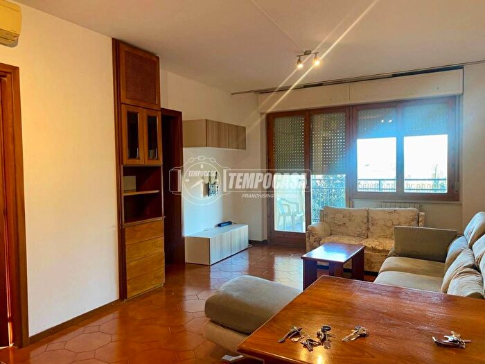 Appartamento trilocale in affitto in Via Isonzo, Romano Banco, Buccinasco