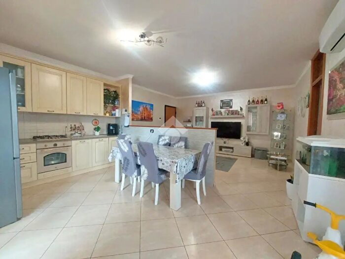 Appartamento trilocale in vendita in Via Ticino, Vittuone