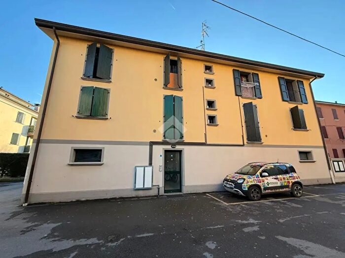 Appartamento trilocale in vendita in Via Brunetto Ferrari, SantIlario DEnza