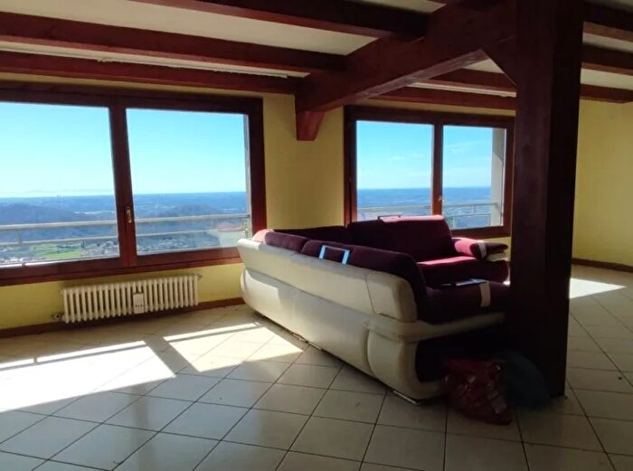 Casa con 5 locali in vendita in Via alle Vigne Laghetto Brunate Como Lombardia Italia, Brunate