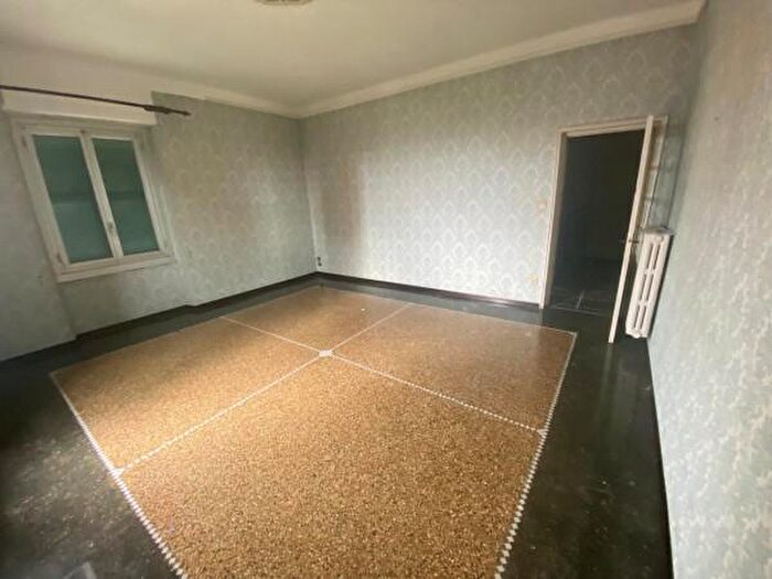 Appartamento con 6 locali in vendita in Via Raffaele Pieragostini, Genova