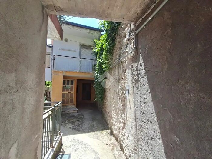 Appartamento trilocale in vendita in Via Generale G Fricchione, Grottolella