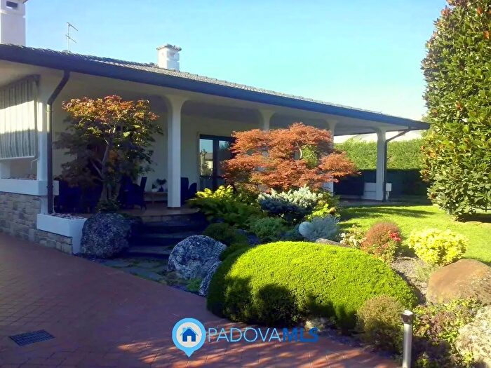 Casa con 5 locali in vendita in Via Cappello, Noventa Padovana