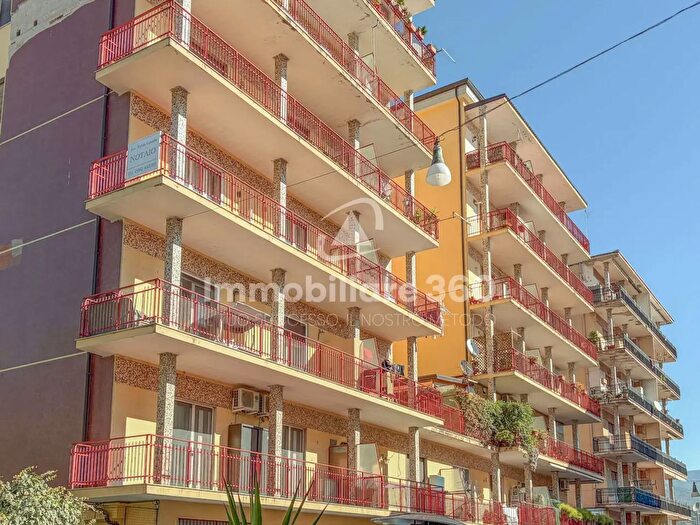 Appartamento trilocale in vendita in Cosenza