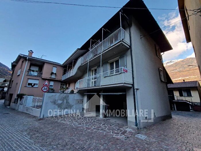Casa con 5 locali in vendita in Via Brugnini, Cosio Valtellino