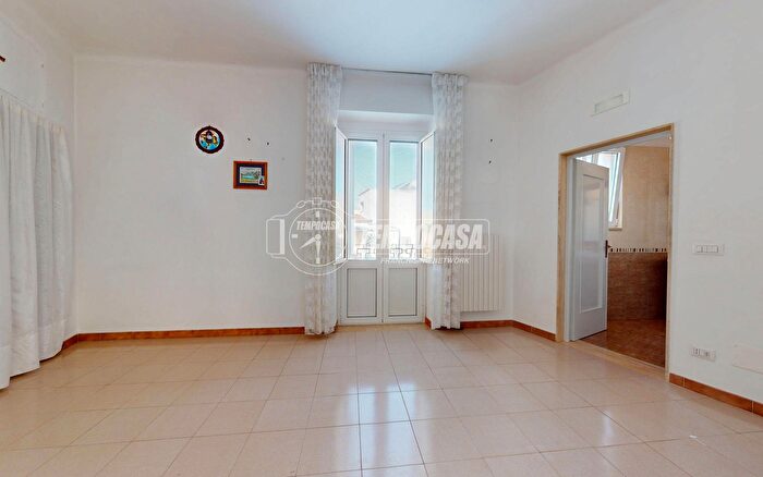 Casa quadrilocale in vendita in Via Pietro De Bellis, Rutigliano