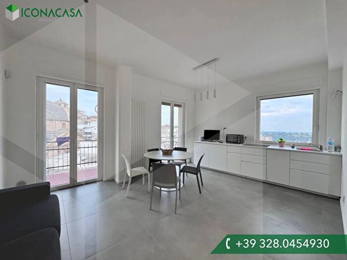 Appartamento trilocale in vendita in Via Papa Giovanni XXIII, Ceglie Messapica