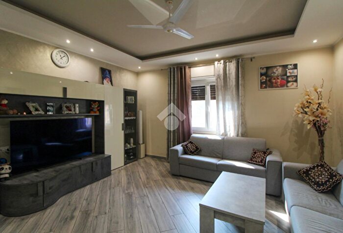 Appartamento trilocale in vendita in Via Monte Grappa, Ghedi