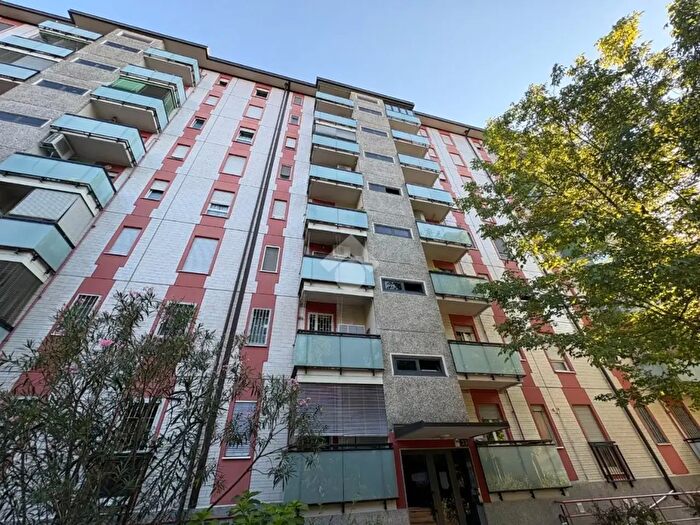 Appartamento bilocale in vendita in Via Enrico Falck, Milano