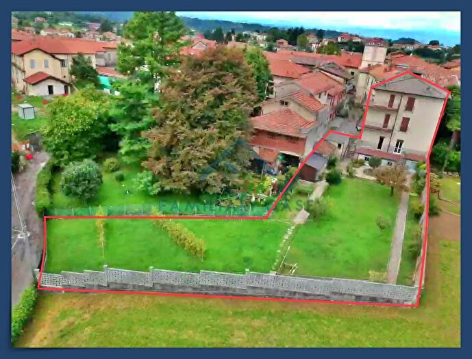 Casa con 9 locali in vendita in Mazzucchelli, Morazzone