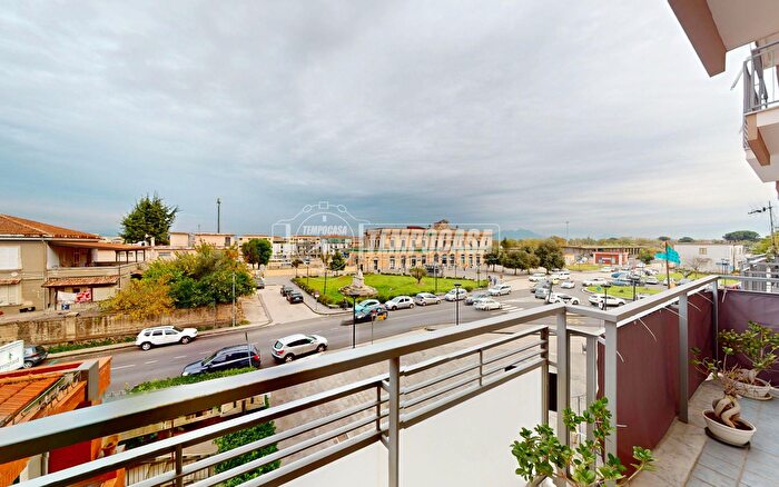 Appartamento trilocale in vendita in Piazza Giuseppe Mazzini, Aversa