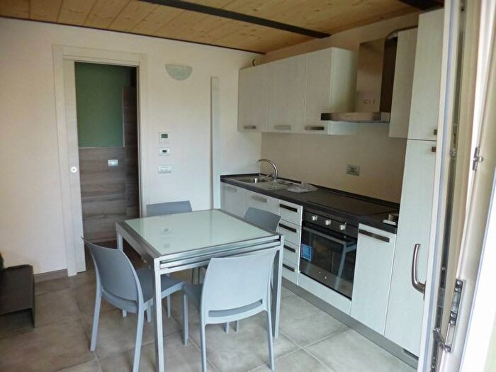 Appartamento bilocale in affitto in Via Cuneo, Centro, Bra