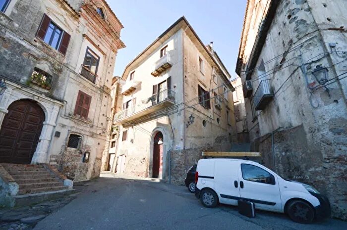 Appartamento con 6 locali in vendita in CoriglianoRossano Via Toscano Mandatoriccio, CoriglianoRossano