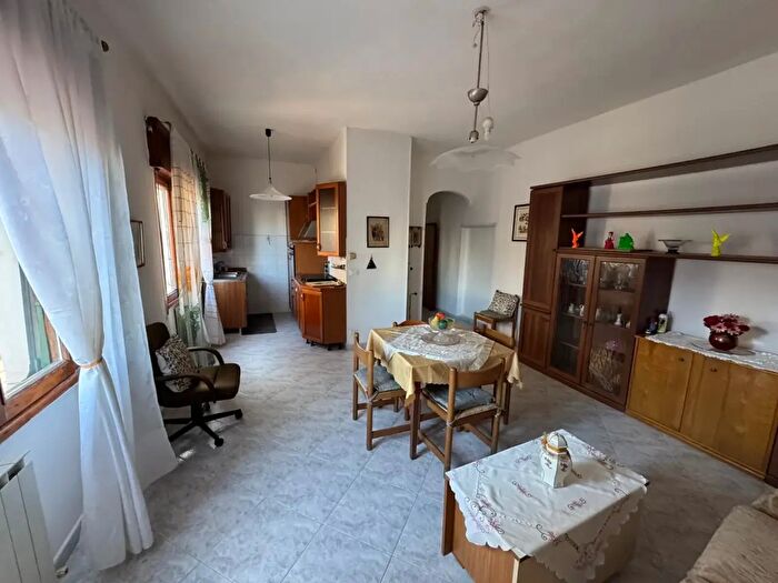 Appartamento con 5 locali in vendita in Via Vittorio Locchi, Figline e Incisa Valdarno