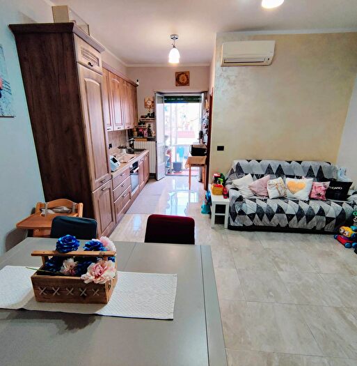 Appartamento bilocale in vendita in Piazza Stampalia, Torino