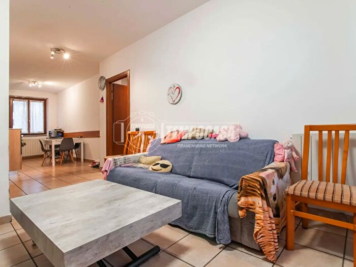 Appartamento trilocale in vendita in Limido Comasco