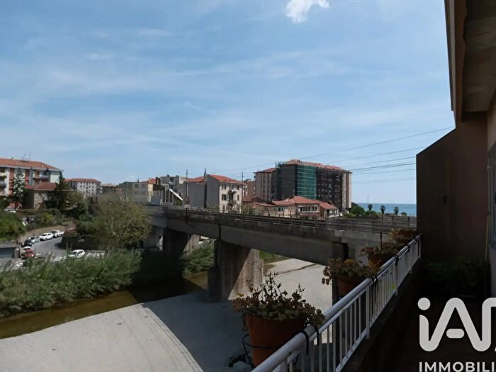 Appartamento con 5 locali in vendita in Via Briano, Quiliano