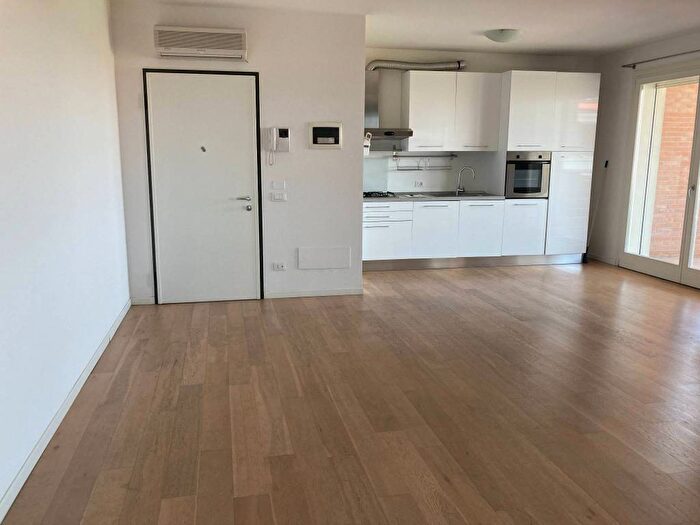 Appartamento con 6 locali in affitto in Bertesinella Ca Balbi, Vicenza