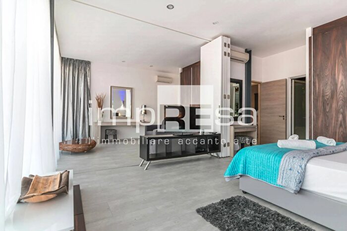 Appartamento trilocale in vendita in Via Giovanni, Aviano