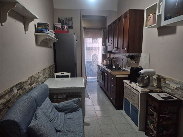 Appartamento bilocale in affitto in Piazza Luigi Poderico, Arenaccia, Napoli