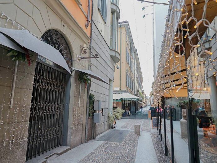 Casa bilocale in affitto in Via Fiori Chiari, Brera, Milano