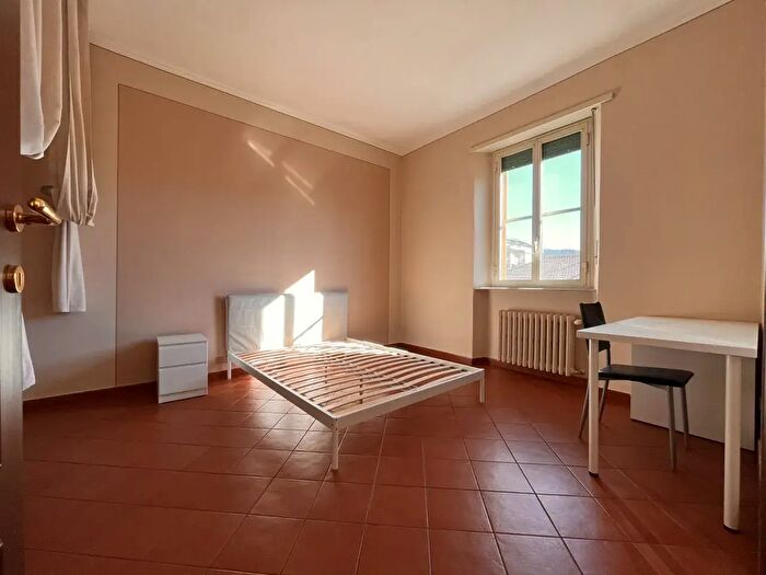 Appartamento trilocale in affitto in Via Genova, Torino