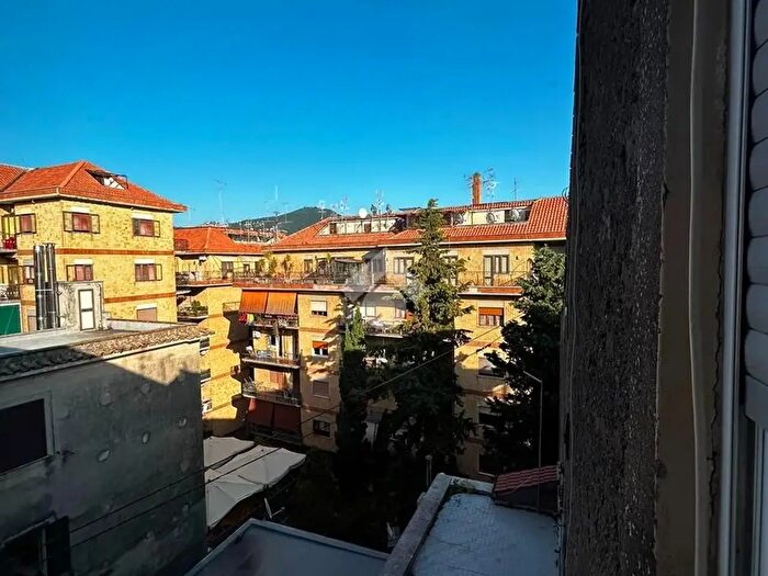 Appartamento trilocale in vendita in Appartamento Corso Vittoria Colonna, Marino