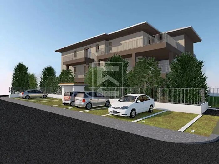 Appartamento trilocale in vendita in Piazza della Concordia, Desenzano Del Garda