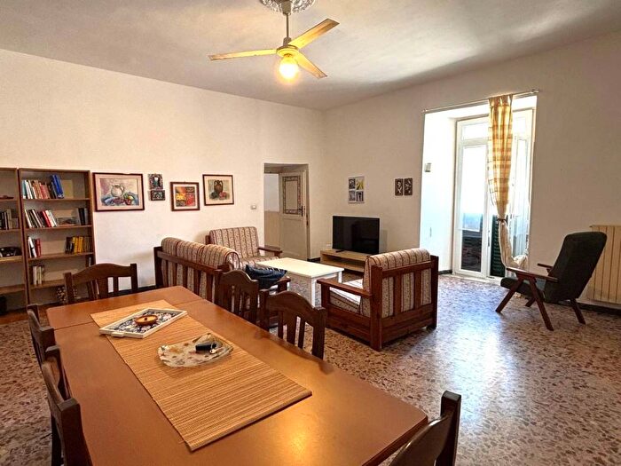 Appartamento quadrilocale in affitto in Via Faustina, Gaeta