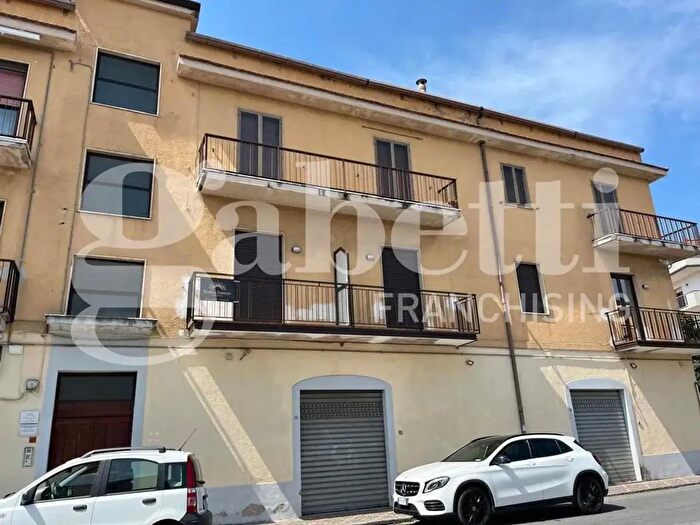 Appartamento con 5 locali in vendita in Via Fiume Lao, Scalea