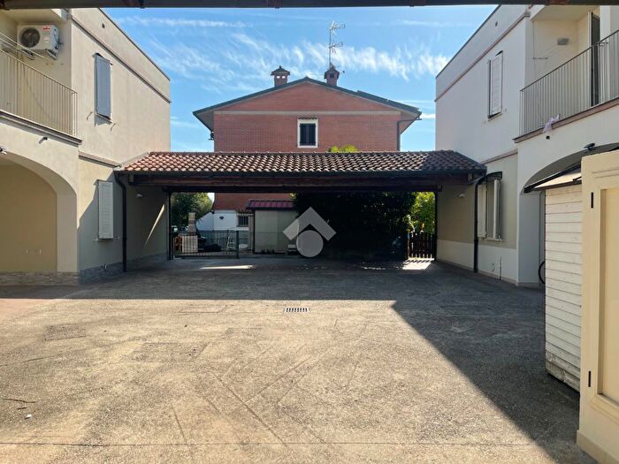 Appartamento bilocale in vendita in Largo Sandro Pertini, Conselice