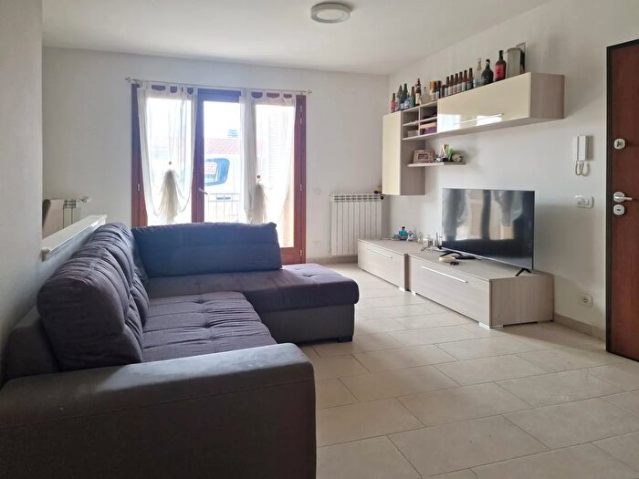 Appartamento trilocale in vendita in Massa