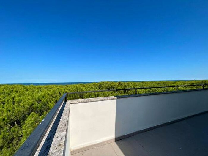 Appartamento trilocale in vendita in Viale delle Querce, Comacchio