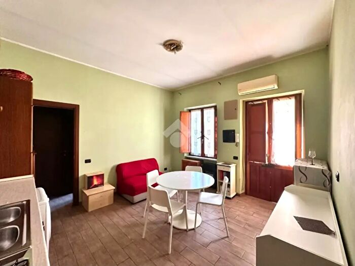 Appartamento bilocale in vendita in Via Vittoria, Torino