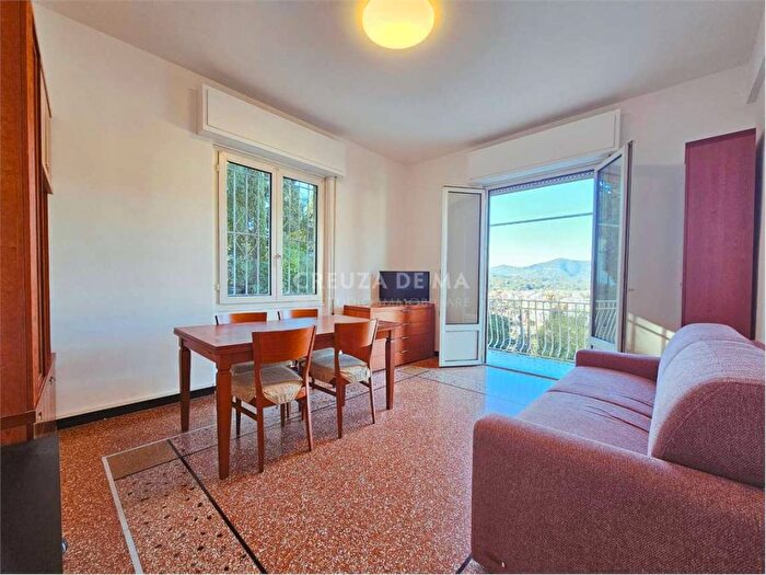 Appartamento trilocale in affitto in Via Don Minzoni, Castello Don Minzoni, Rapallo