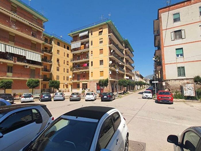 Appartamento con 5 locali in affitto in Via Giuseppe Sirtori, Santa Maria Capua Vetere