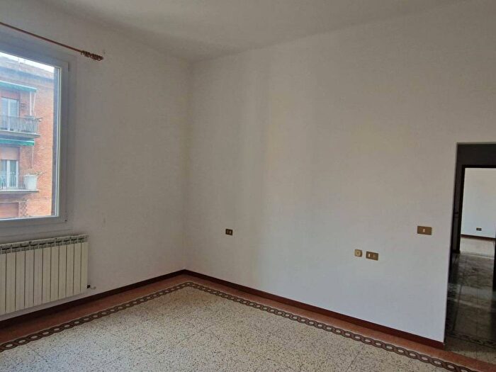 Appartamento trilocale in affitto in Bolognina, Bologna