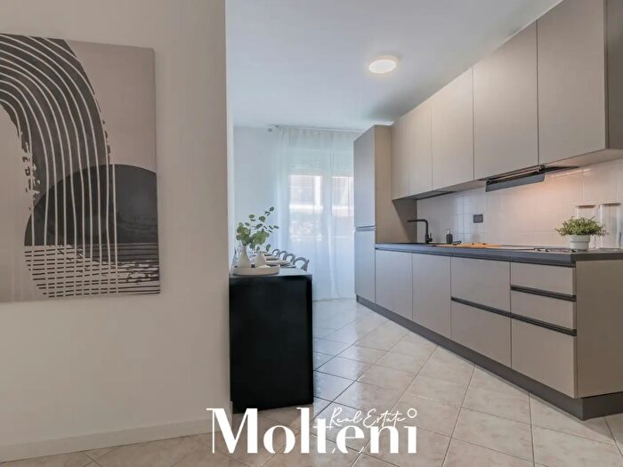 Appartamento con 6 locali in vendita in Viale Montegrappa, Lecco